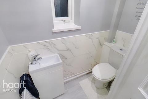 94 Perry Spring, Harlow, CM17 9DH