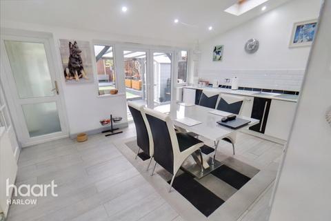 94 Perry Spring, Harlow, CM17 9DH
