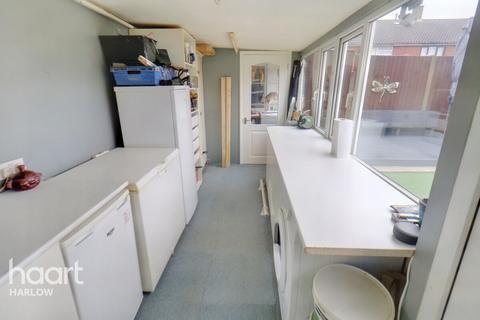 94 Perry Spring, Harlow, CM17 9DH