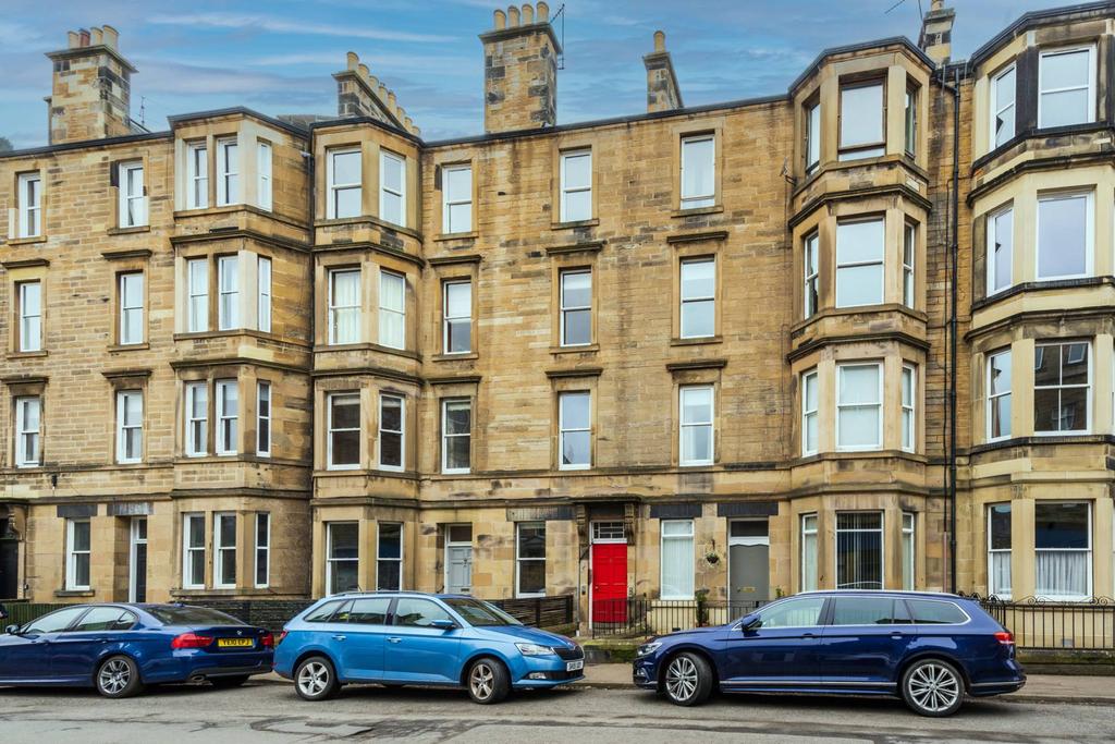 8/6 Harrison Gardens, Edinburgh, EH11... 3 bed flat £390,000
