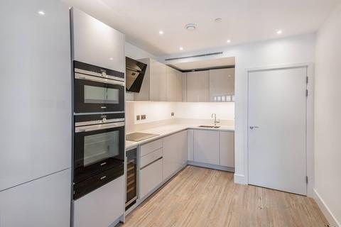 undefined, New Drum Street, Aldgate Place E1