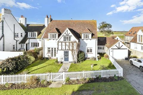 Links Cottage Madeira Road, Littlestone, New Romney, TN28 8QX