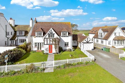 4 bedroom detached house for sale, Madeira Road, Littlestone, New Romney, Kent