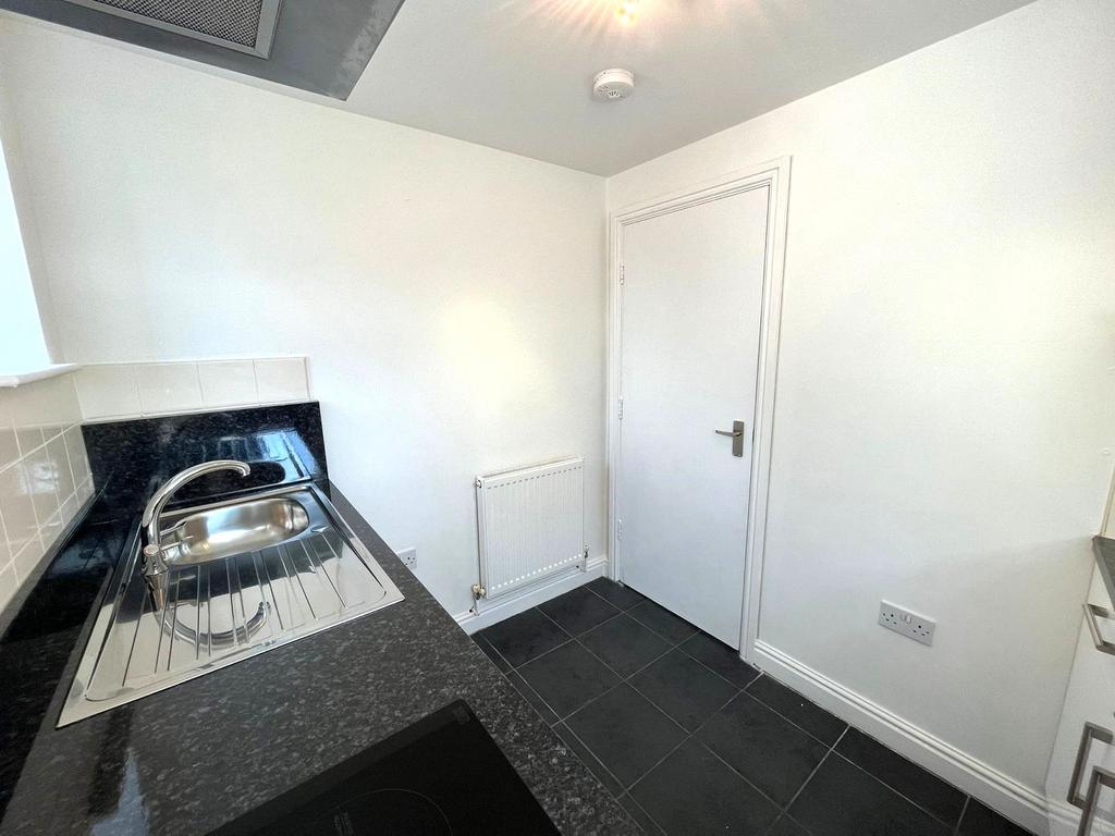 Main Street, Shirebrook, Mansfield NG20 1 bed ground floor flat £550