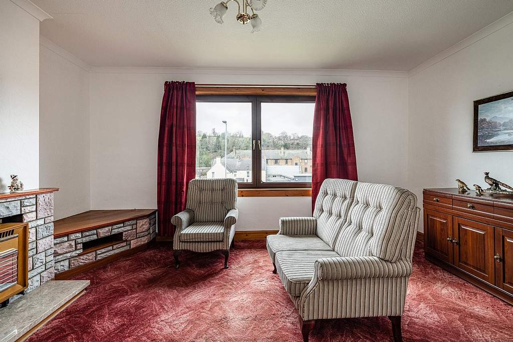 44 Bongate, Jedburgh TD8 6DY 3 bed flat £90,000