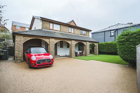 4 bedroom detached house for sale - New Line, Bacup, Lancashire, OL13 9RX