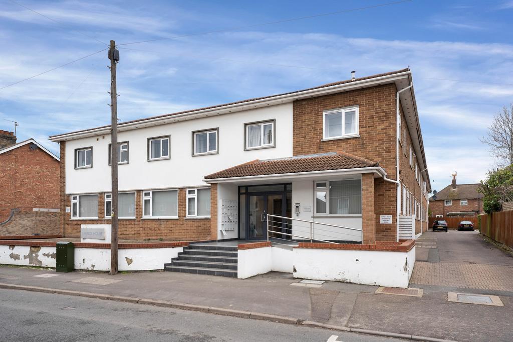 Garrick House, Fletton, Peterborough, PE2 1 bed flat for sale £90,000