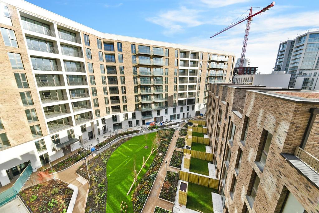 Windlass House, Royal Wharf, London... 2 bed apartment £2,496 pcm (£