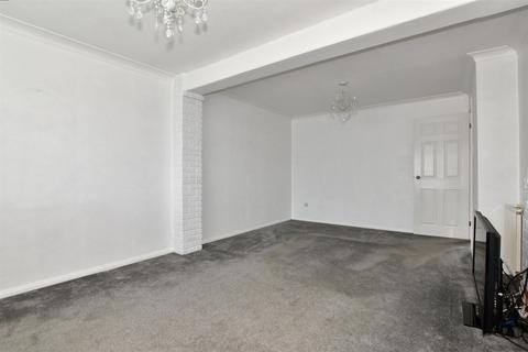 33 Beechwood Close, St Marys Bay, Romney Marsh, TN29 0XF