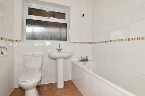 33 Beechwood Close, St Marys Bay, Romney Marsh, TN29 0XF
