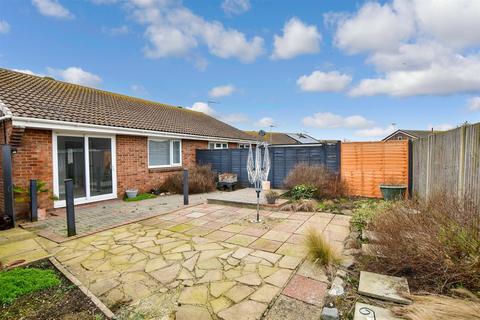 33 Beechwood Close, St Marys Bay, Romney Marsh, TN29 0XF