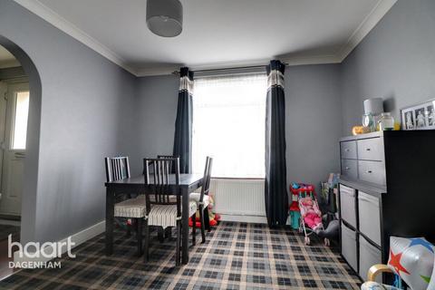 16 Reede Road, Dagenham, RM10 8DP