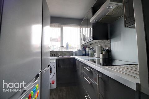 16 Reede Road, Dagenham, RM10 8DP