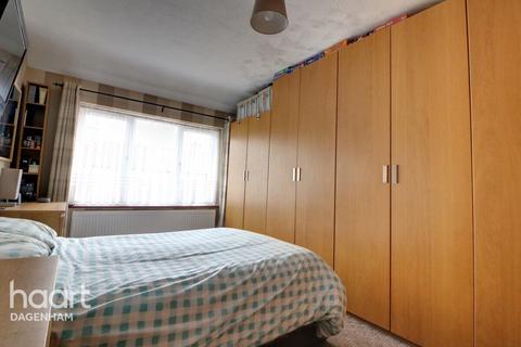 16 Reede Road, Dagenham, RM10 8DP