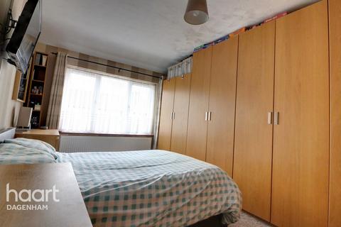 16 Reede Road, Dagenham, RM10 8DP