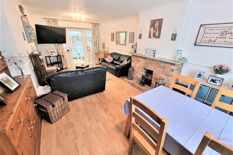 47 Hamilton Close, Feltham, TW13 4PT