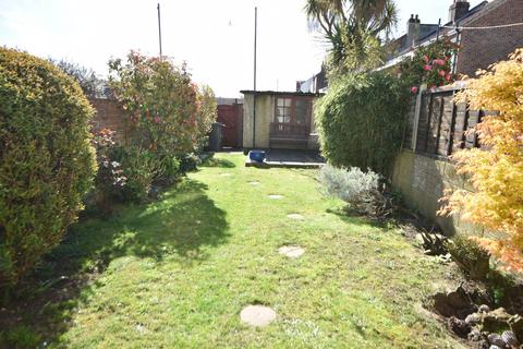 4 bedroom terraced house for sale, Sydney Road, Gosport