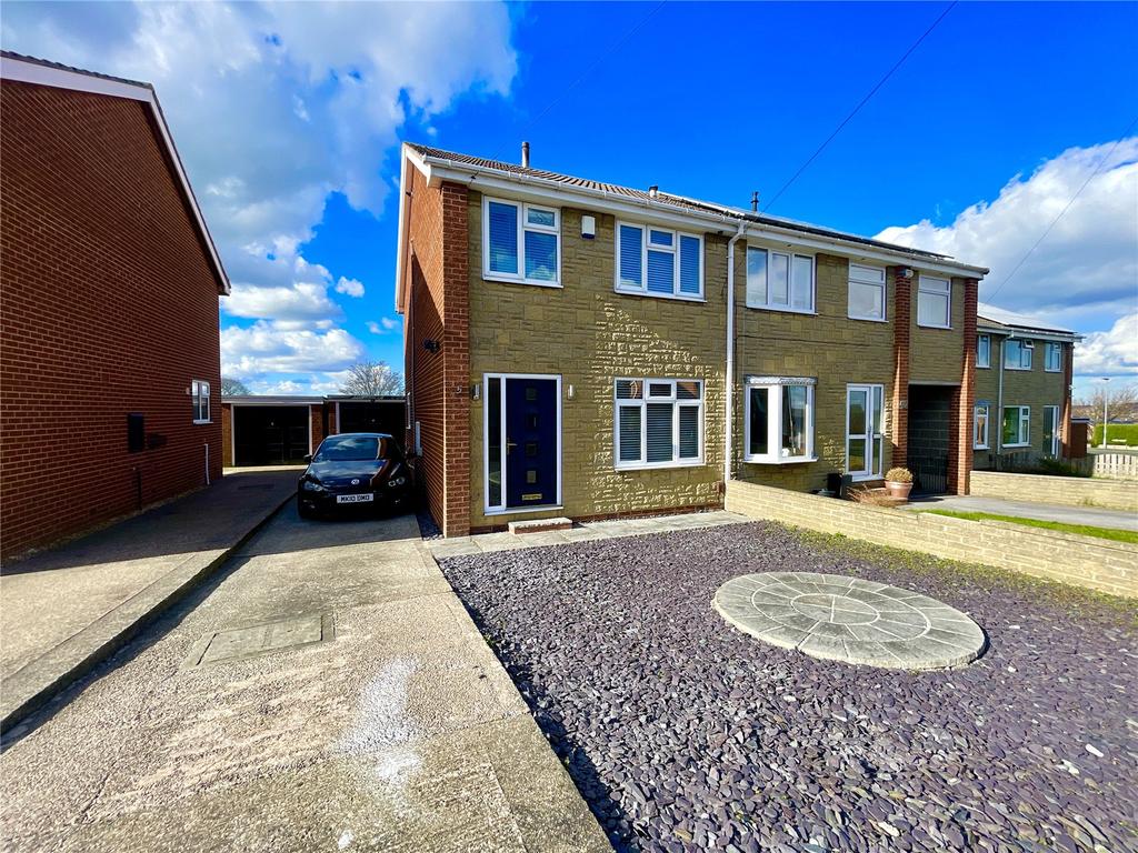 Waveney Drive, Higham, S75 3 bed semidetached house £200,000