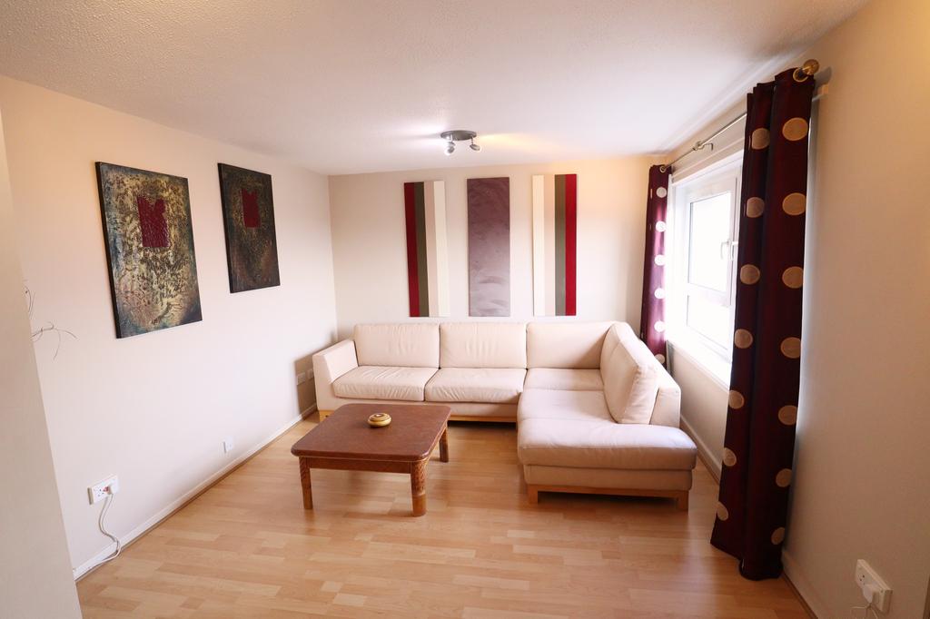 Lounge 2