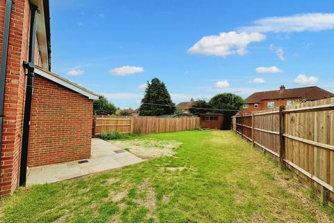 3 bedroom semi-detached house for sale, Lansdowne Road, Alton, Hampshire