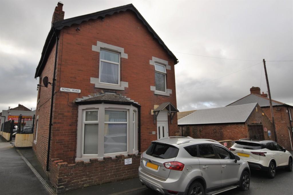 Royal Road, Stanley, Co. Durham 3 bed detached house for sale £90,000