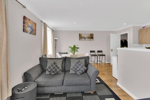 2 bedroom flat for sale, Windsor Road, Worcester Park