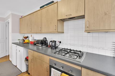 2 bedroom flat for sale, Windsor Road, Worcester Park