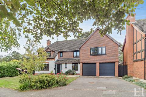 28 Valleyview Drive, Rushmere St Andrew, Ipswich, IP4 5UW