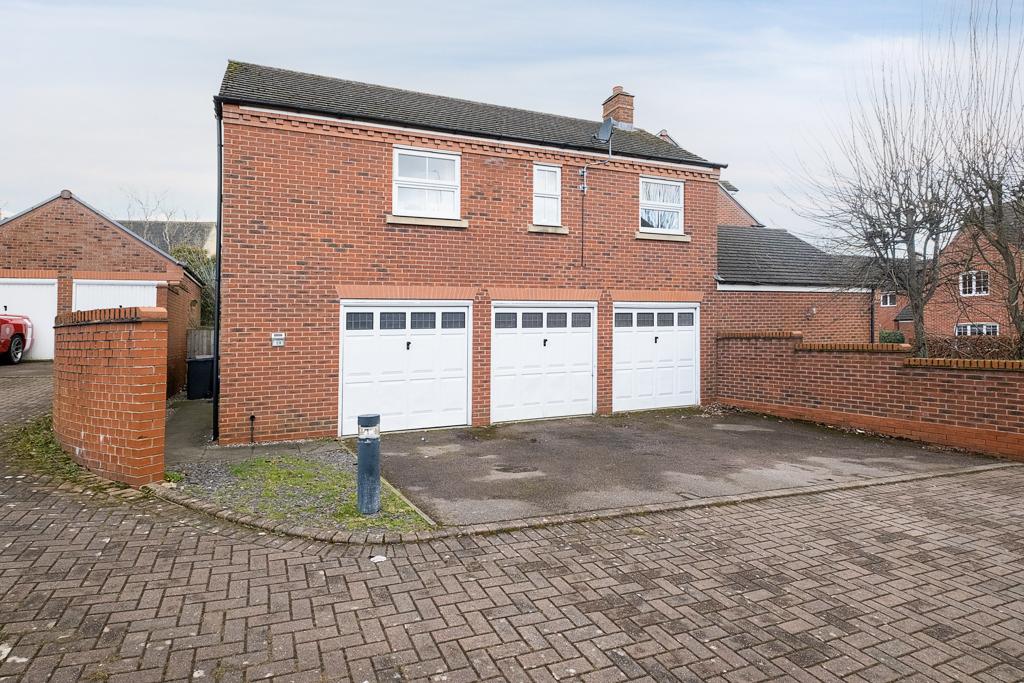 Newbold Close, Lichfield, WS13 1 bed apartment for sale £160,000