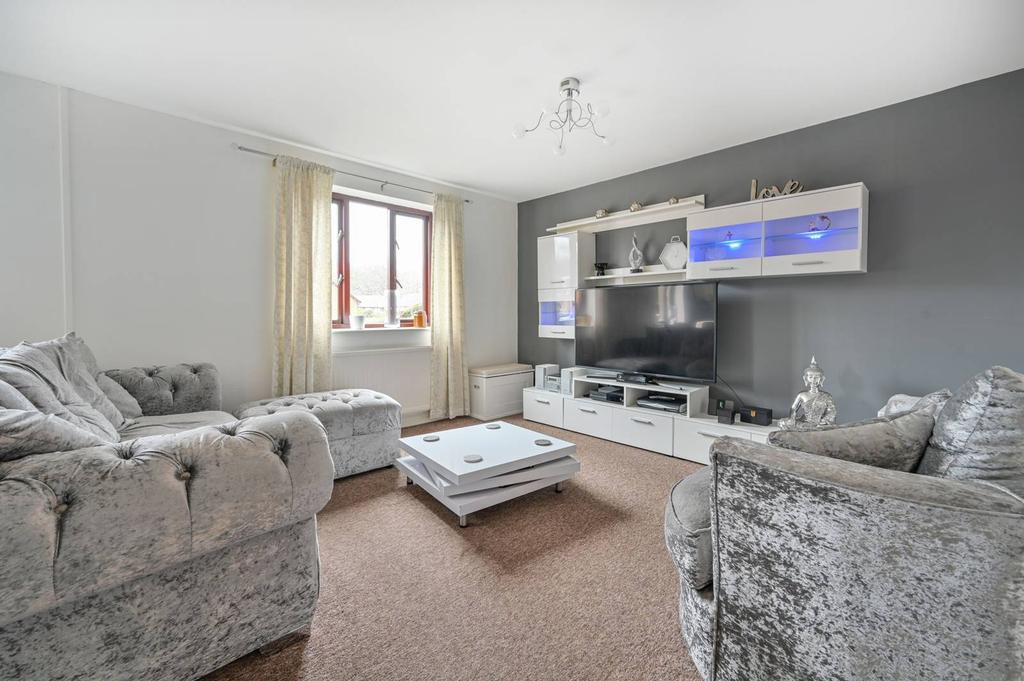 Park Road, North Kingston, Kingston... 2 bed flat for sale £200,000