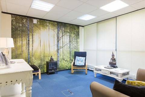 Serviced office to rent, Leafield Industrial Estate,Unit 23, The Hub,