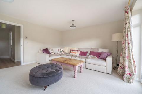 undefined, Edmonton Way, Liphook
