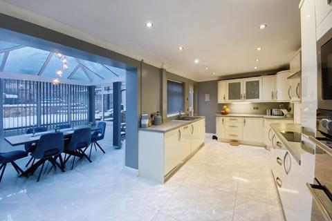 51 Afon Close, New Inn, Pontypool, NP4 0QF
