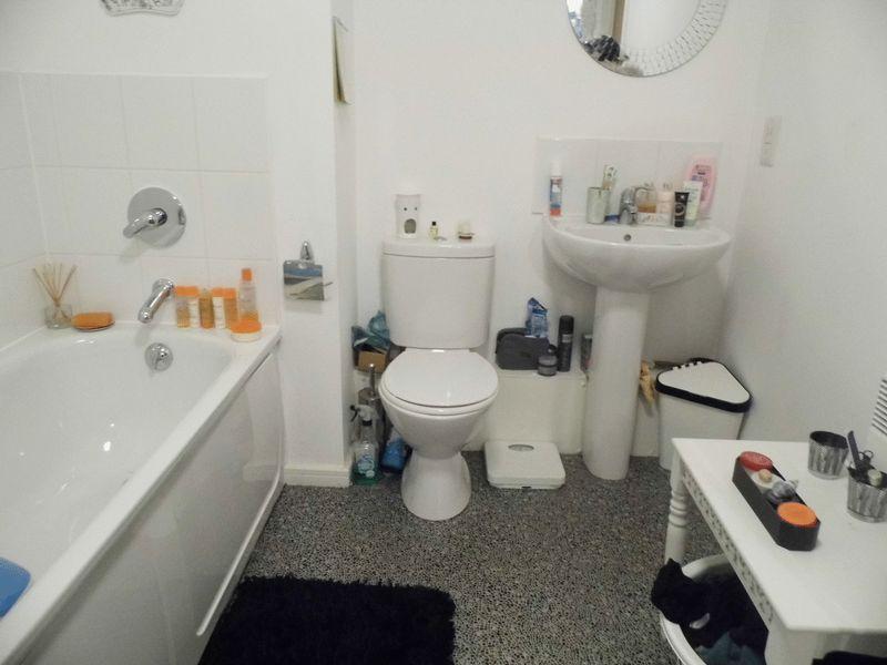 Federation Road, Burslem, StokeOnTrent 2 bed apartment £35,000