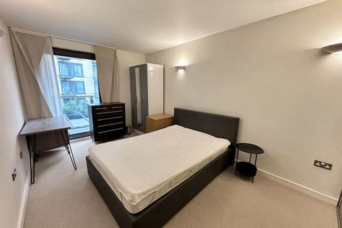 2 bedroom flat to rent, 26 High Street, Slough, SL1