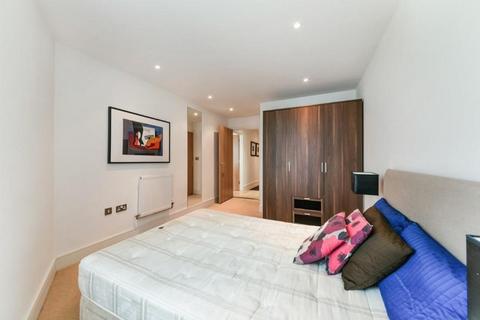 2 bedroom flat to rent, London, London, E14 9DQ
