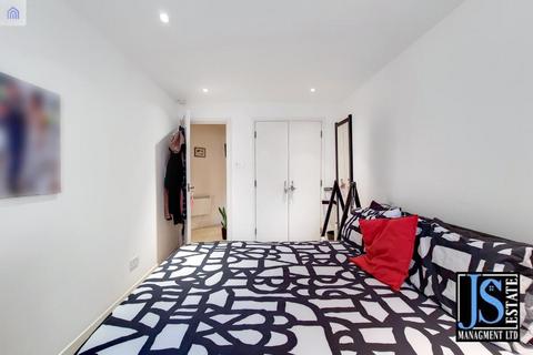undefined, Baltic Quay, 1 Sweden Gate, London, SE16 7TJ
