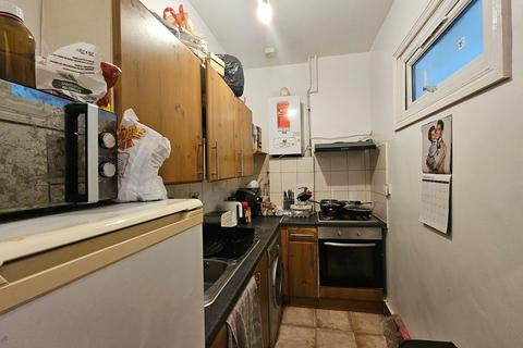 1 bedroom flat for sale - Balfour Road, Ilford, IG1