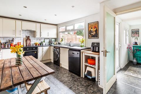 88 Crouch House Road, Edenbridge, TN8 5EP