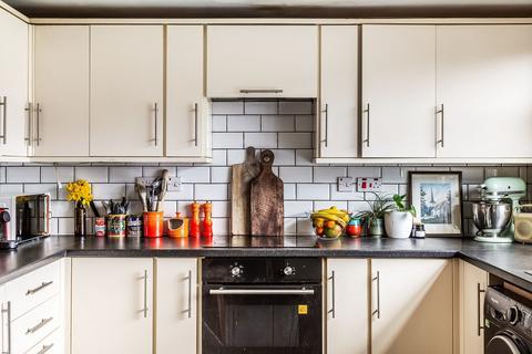 88 Crouch House Road, Edenbridge, TN8 5EP