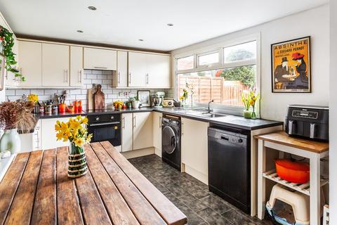 88 Crouch House Road, Edenbridge, TN8 5EP