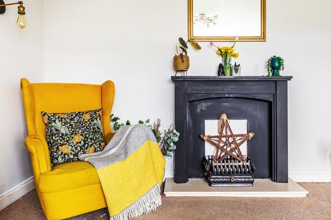88 Crouch House Road, Edenbridge, TN8 5EP