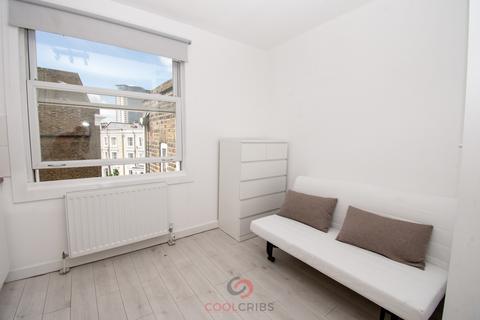 Studio to rent, Warwick Road, , London  SW5