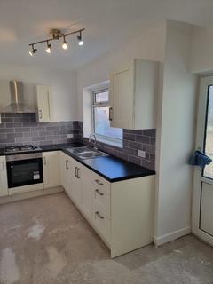 2 bedroom terraced house to rent, Lewtas Street, Blackpool