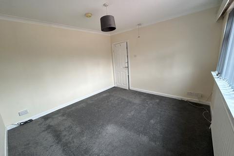 3 bedroom bungalow to rent, 48 Gillity Avenue, Walsall, WS5 3PP