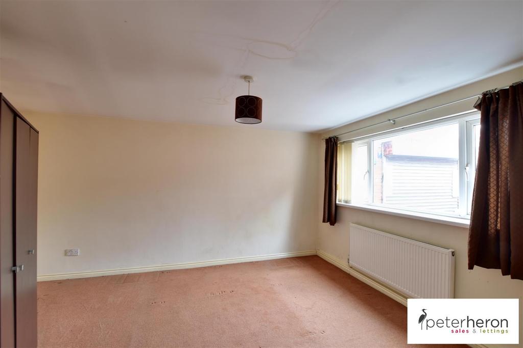 Bedroom 1 (rear)