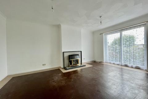 143 Anderida Road, Eastbourne, BN22 0QE