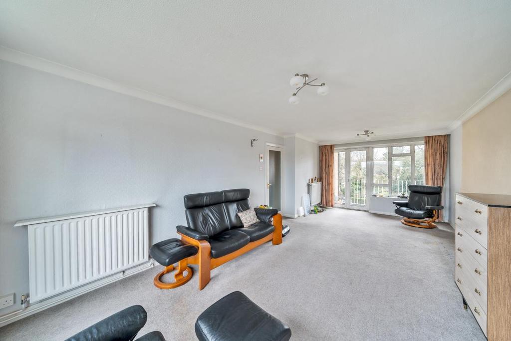 Castlebar Hill, Ealing 2 bed flat for sale - £475,000