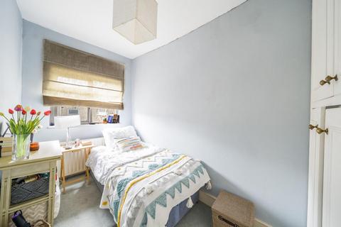 Flat 4, 248 Battersea Park Road, London, SW11 3BP