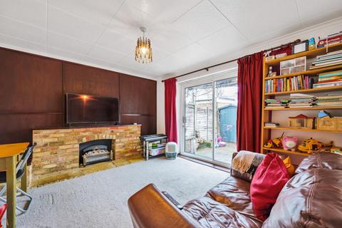 1 Tovil Close, London, SE20 8SY